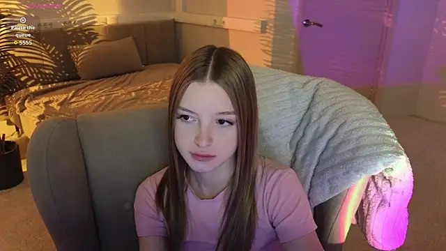 Eva Th0mpson online show from July 19, 2026, 1:09 am