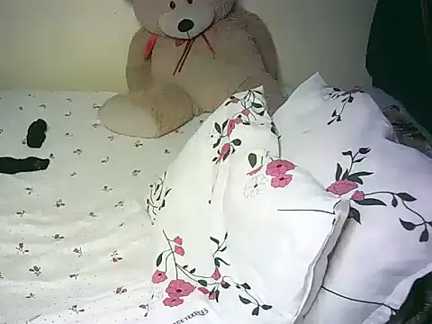 lovvelyheers online show from July 6, 2026, 2:14 pm