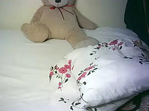 lovvelyheers online show from July 15, 2026, 5:29 pm