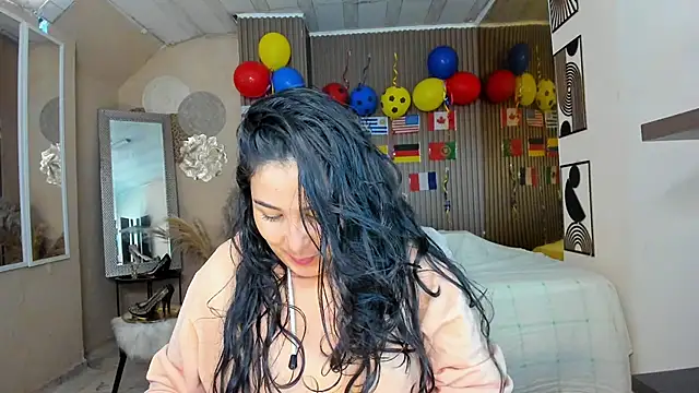 BBWLuxuryMuse online show from June 20, 2026, 12:08 pm