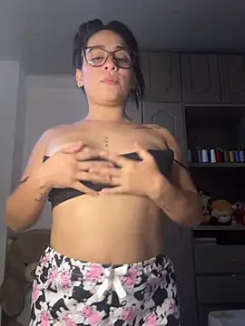 SussyFoxxx online show from June 11, 2026, 8:51 pm
