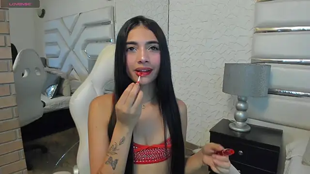 Snapshot of KattyLilli chatting on July 24, 2026, 9:24 pm KattyLilli online show from July 24, 2026, 9:24 pm