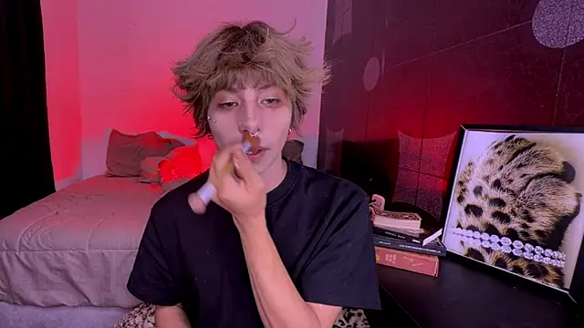 Aronn 44 online show from May 20, 2026, 10:38 pm