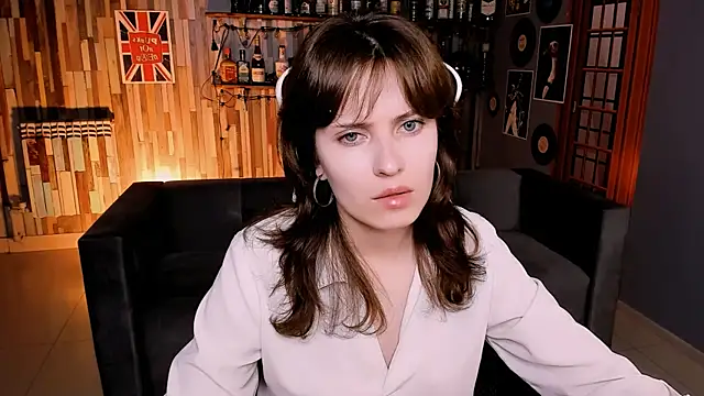 LolaDominara online show from June 11, 2026, 7:28 am
