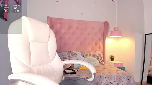 Scarlet Big boobs online show from June 20, 2026, 3:42 am