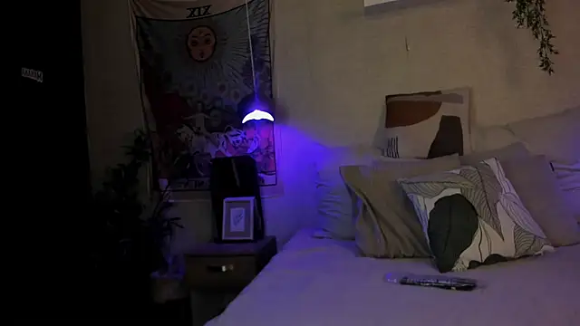 Honey Sofi online show from July 27, 2026, 1:51 pm