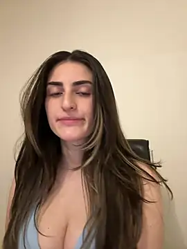 OliviaBaby- online show from May 18, 2026, 7:09 pm