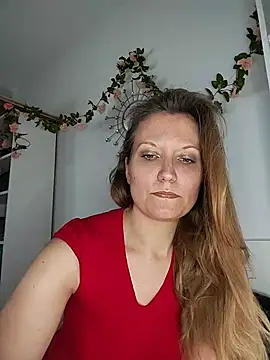 Candy Cougar online show from July 17, 2026, 6:53 am