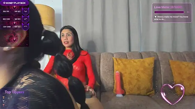 ElizabethAndEliana online show from July 11, 2026, 1:25 pm