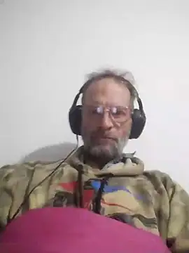 CulturedBus909 online show from June 10, 2026, 8:13 am