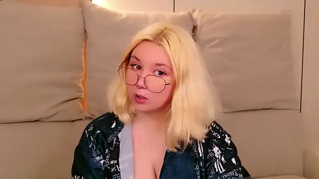 Cassey Well online show from May 20, 2026, 8:48 pm