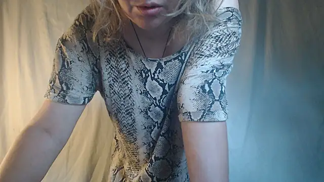 supernipll online show from June 15, 2026, 4:36 am