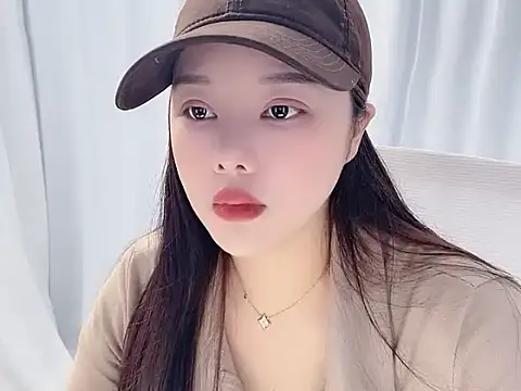 Qingqing19 online show from May 22, 2026, 2:19 am