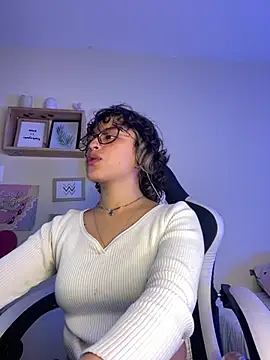 Lusiana   online show from June 30, 2026, 3:29 am