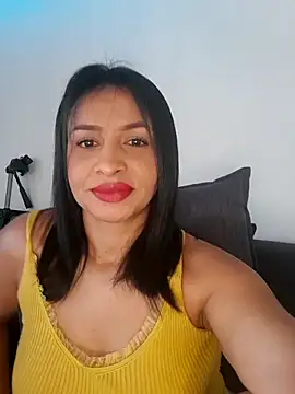 mell0102 online show from June 30, 2026, 12:28 pm