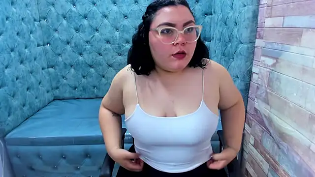 Sweet Nova  online show from May 23, 2026, 11:36 am