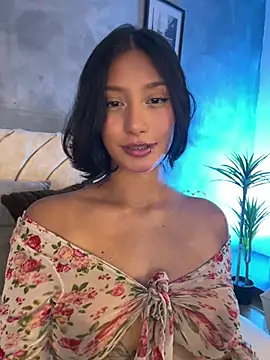 yazmin rouse  online show from July 23, 2026, 3:37 am