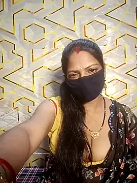 Juli 80 online show from August 5, 2026, 9:23 am