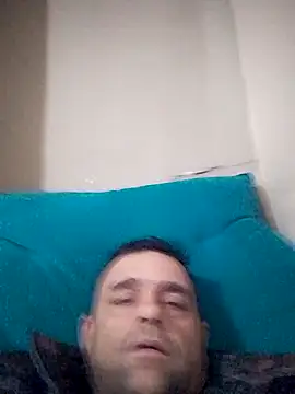 CasalCoupeBrasil online show from June 18, 2026, 4:02 am