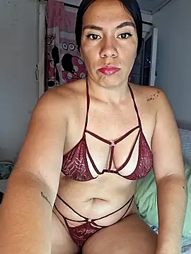 ZoeMorettii online show from June 10, 2026, 11:53 am