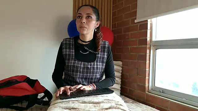 alissonandree online show from July 9, 2026, 4:33 pm