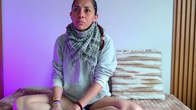 alissonandree online show from July 18, 2026, 4:11 pm
