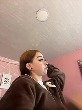 camil rayne online show from June 25, 2026, 7:18 pm