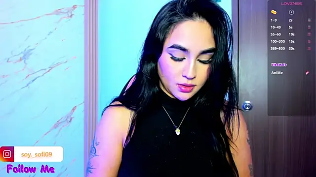elaiamuller  online show from June 16, 2026, 10:23 pm