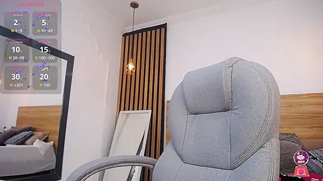 alexa forbes  online show from June 5, 2026, 3:46 am