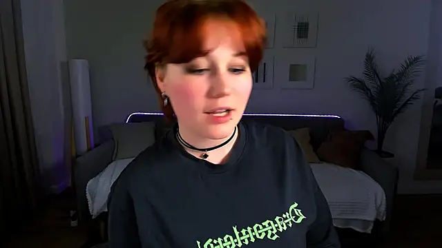 MiaLacrice online show from June 21, 2026, 7:27 pm