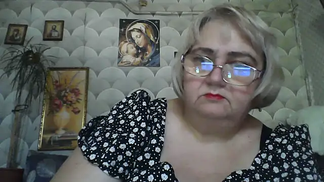 MarinaFarina53 online show from June 11, 2026, 5:38 am