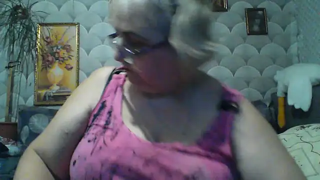 MarinaFarina53 online show from June 17, 2026, 5:36 pm