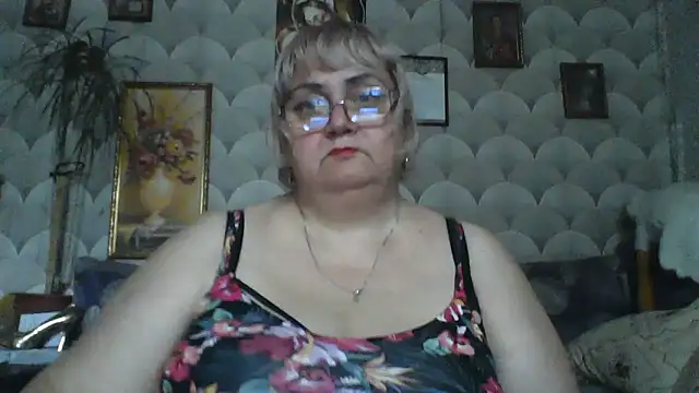 MarinaFarina53 online show from June 21, 2026, 9:45 am