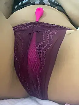Yumiii 09 online show from August 1, 2026, 5:01 pm