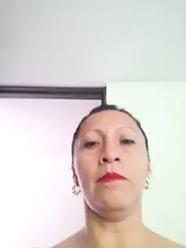 Snapshot of Vely_ chatting on June 24, 2026, 7:13 pm Vely online show from June 24, 2026, 7:13 pm