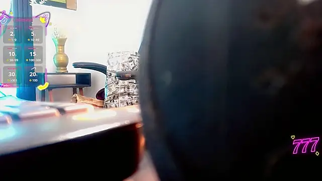 Deivelys online show from June 9, 2026, 7:14 pm