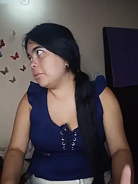 MiiaHott W online show from July 25, 2026, 7:33 pm