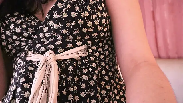 Domenica Dupont online show from June 25, 2026, 5:12 am