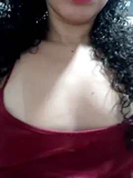 Snapshot of venuseyes25 chatting on July 18, 2026, 9:40 pm venuseyes25 online show from July 18, 2026, 9:40 pm