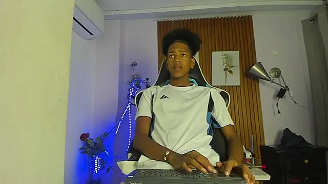 Afrowayuu online show from June 5, 2026, 5:40 pm