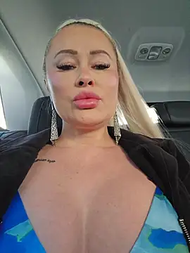 Snapshot of MILFBARBY chatting on April 18, 2026, 7:01 am MILFBARBY online show from April 18, 2026, 7:01 am