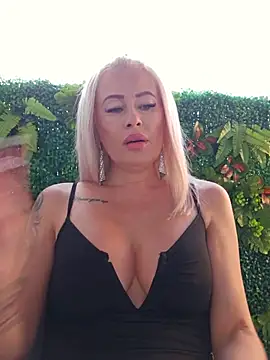 Snapshot of MILFBARBY chatting on July 7, 2026, 6:05 am MILFBARBY online show from July 7, 2026, 6:05 am
