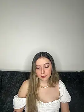 Sarisloves online show from July 24, 2026, 2:42 am