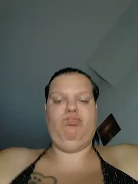 BadMommyyyyy online show from July 1, 2026, 8:27 am