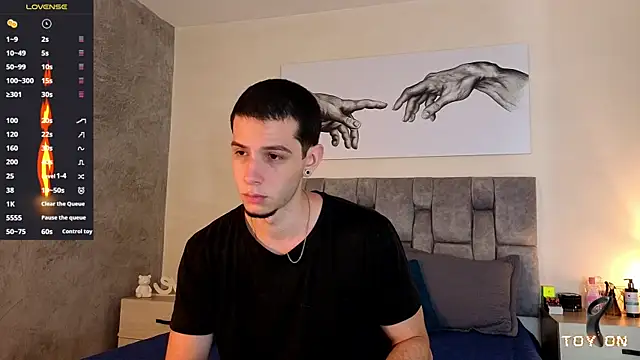isaacblaze  online show from June 17, 2026, 3:42 am