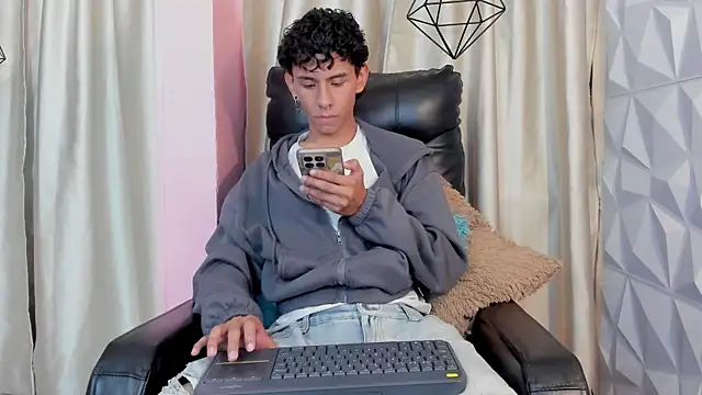 Snapshot of kairox_ chatting on June 23, 2026, 7:01 pm kairox online show from June 23, 2026, 7:01 pm
