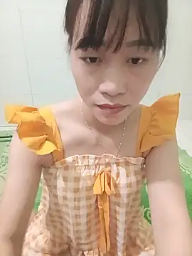 Snapshot of Logii_x chatting on June 10, 2026, 2:12 am Logii x online show from June 10, 2026, 2:12 am