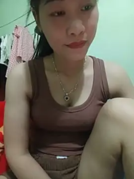 Snapshot of Logii_x chatting on June 11, 2026, 3:04 am Logii x online show from June 11, 2026, 3:04 am