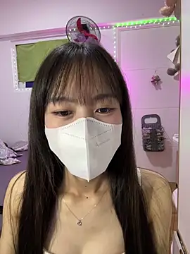 Lov3lily online show from June 11, 2026, 1:42 pm