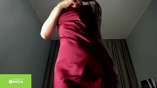 LillianFowler online show from May 22, 2026, 4:23 pm